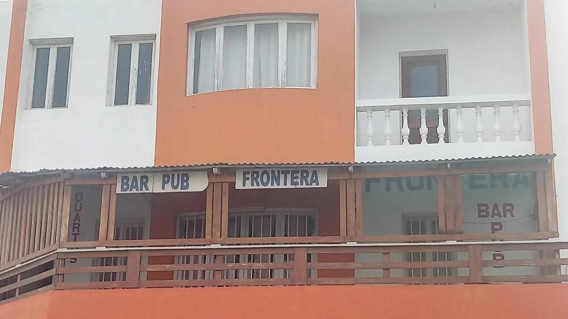 Bar Residencial Frontera Apartment Mindelo